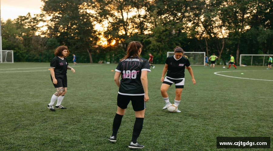 力量源自团结，奋斗点亮梦想！